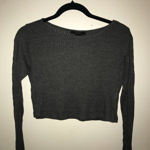 Long sleeve crop